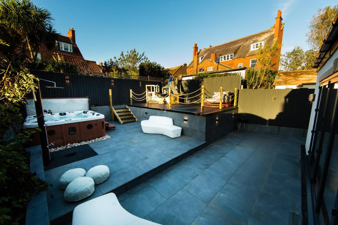 Rounton Villa By Maison Parfaite - Hot Tub - Sea Views - Parking Robin Hood's Bay Dış mekan fotoğraf